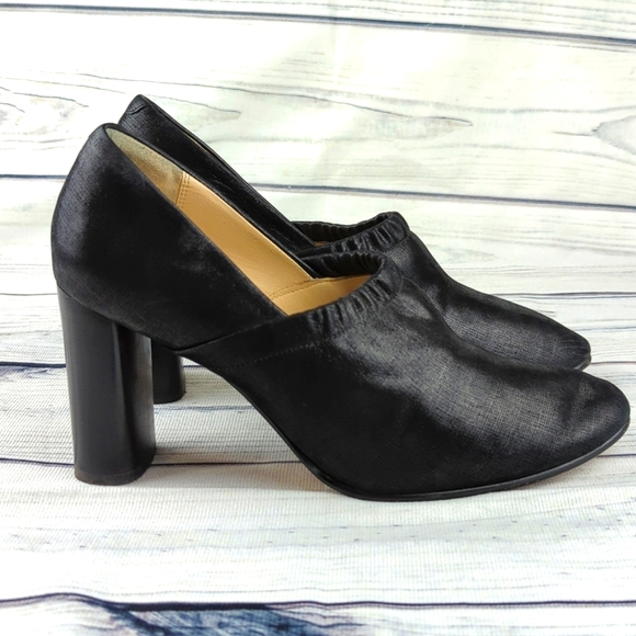 Clarks Shoes - CLARKS BLACK CAREER PUMPS/SHOES SIZE 8M